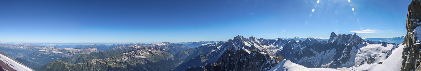 Panor�ma az Aiguille du Midi-r�l